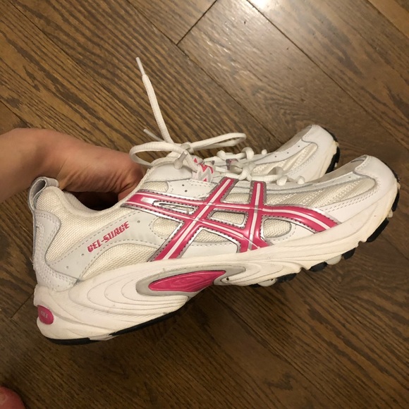 ASICS running shoes - Picture 2 of 3